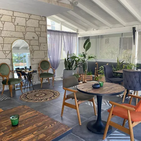 Отель L'etro Maison Alacati 3*