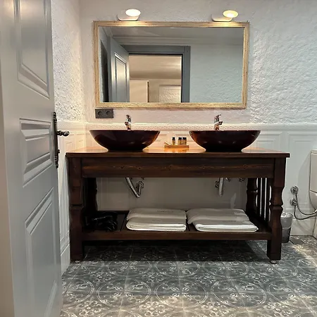 Отель L'etro Maison Alacati 3*