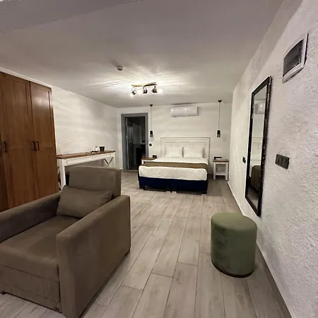 מלון L'etro Maison Alacati 3*
